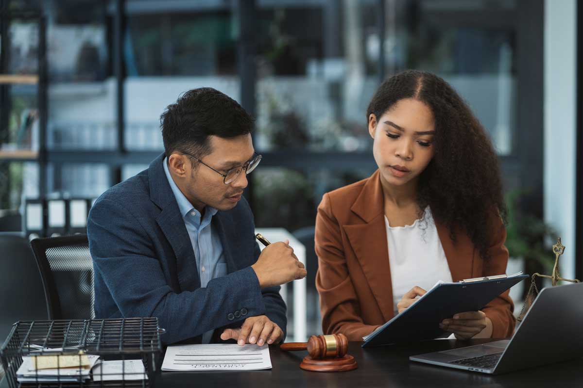 Why you need a lawyer when buying a franchise